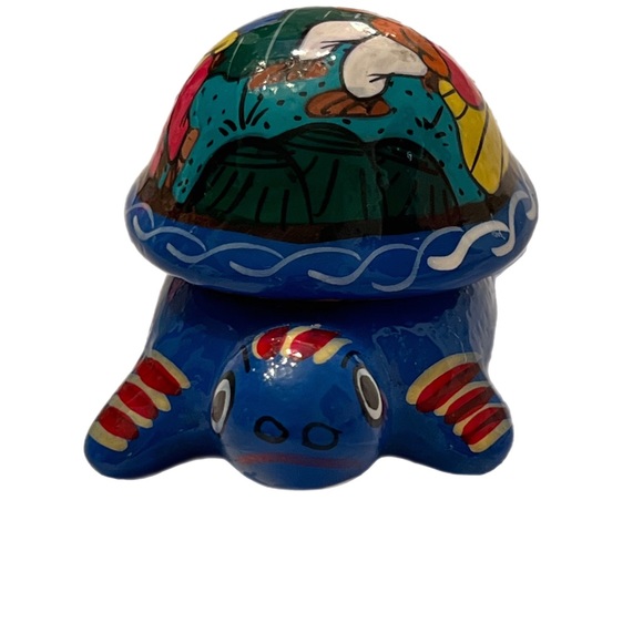 Mexican folk art clay/pottery hand painted turtle trinket box  🐢 - Picture 2 of 6